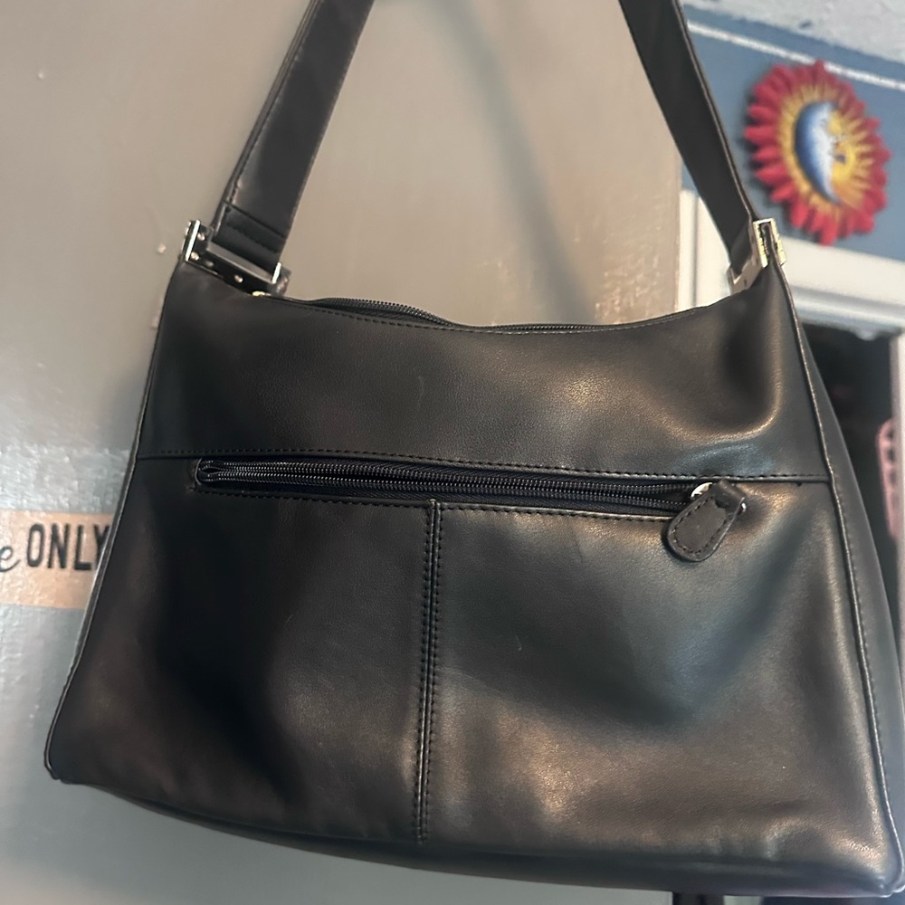 Aurielle Black Leather Shoulder Bag - Picture 3 of 8